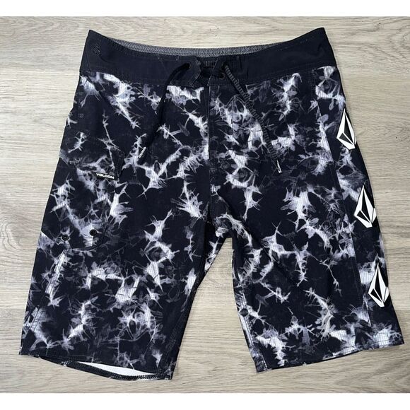 Volcom Mod Tech Mens Sz 29 Stretch BoardShorts Swim Trunks Black Pattern - Picture 1 of 8